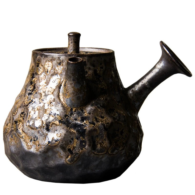 Handmade Coarse Clay Side-Handle Teapot - Retro Japanese-Style Ceramic Teapot with Gold Accents, Small Hammered Texture Kungfu Tea Brewer (Single Pot)