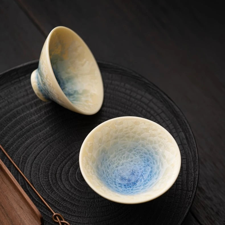 Kiln transformed starry sky blue Jing fired crystalline glaze gradient bamboo hat ceramic cup