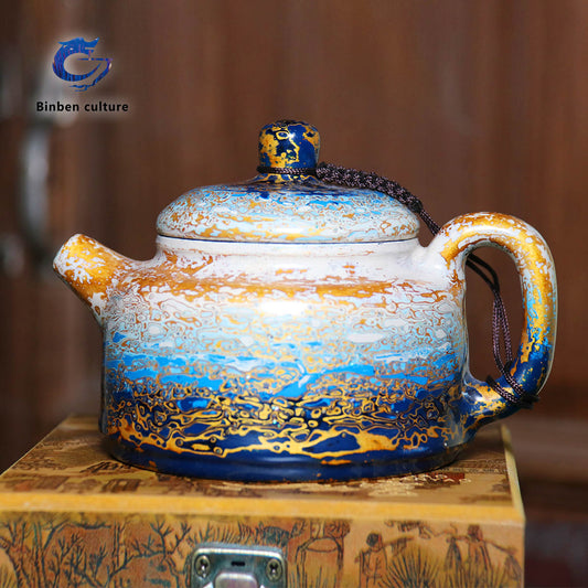 Antique style teapot with lacquer craftsmanship