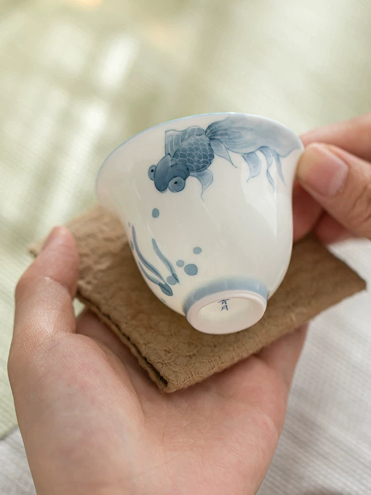 Premium Hand-Painted Underglaze Blue & White Gaiwan