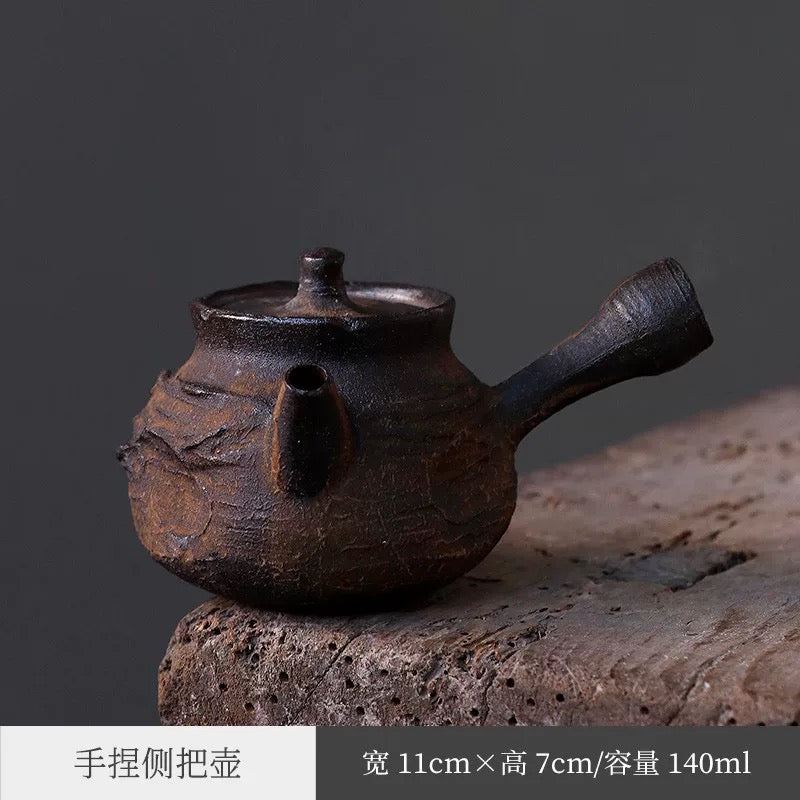 Japanese Wabi-Sabi Hand-Pinched Teapot – Ins-Style Creative Yixing Clay & Stoneware Lidded Cup, Easy-to-Season Handheld Gongfu Tea Set