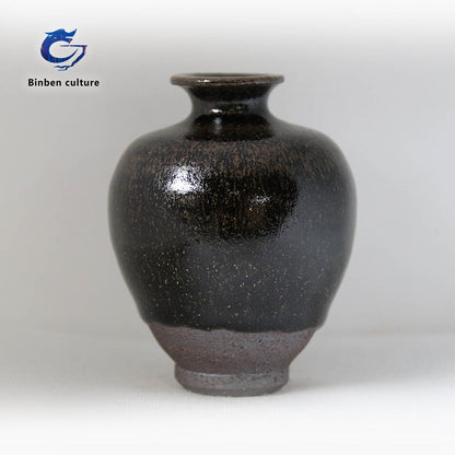 Glazed surface: Antique wood fired rabbit hair Type: Vase