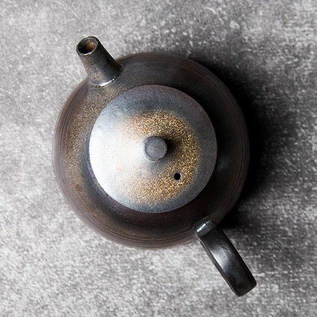 Handmade Gold-Glazed Ceramic Teapot – Zen-Inspired Coarse Clay Tea Brewer with Ball Filter, Small Gongfu Teapot (Single Pot)