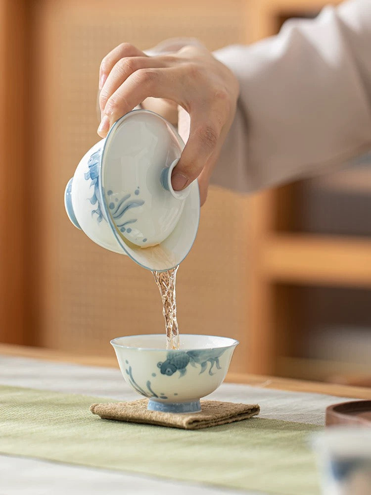Premium Hand-Painted Underglaze Blue & White Gaiwan