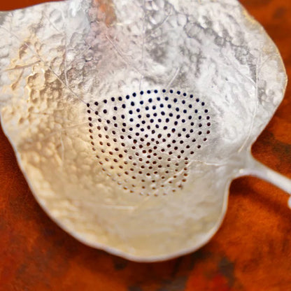 Pure Tin Tea Strainer – Handcrafted Bodhi Leaf-Shaped Tea Filter, Creative Gongfu Tea Accessory for Fairness Cup & Tea Ceremony