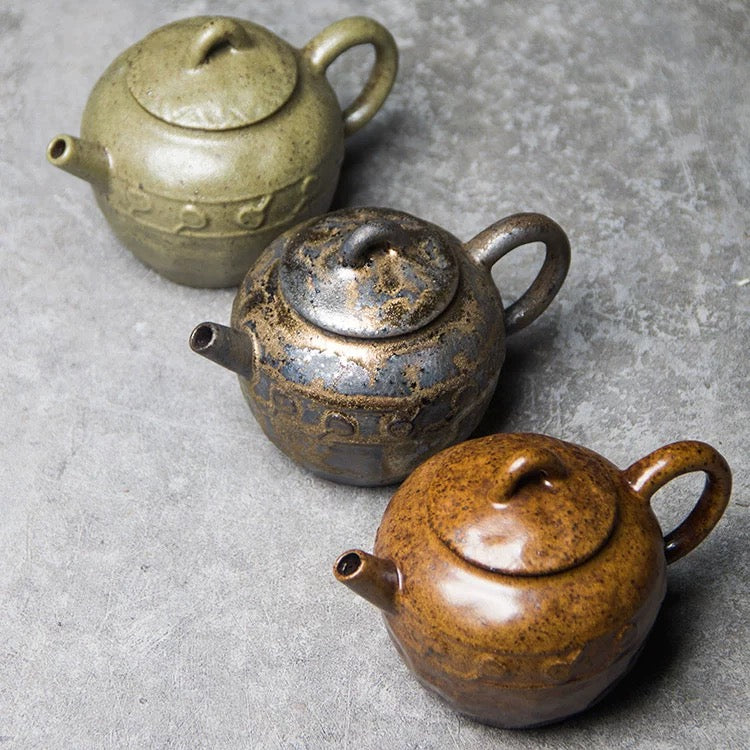 Handmade Retro Ceramic Teapot – Wood-Fired Kungfu Tea Set with Gilded Glaze, Japanese-Style Coarse Clay Small Teapot with Filter, Home Brewing Pot