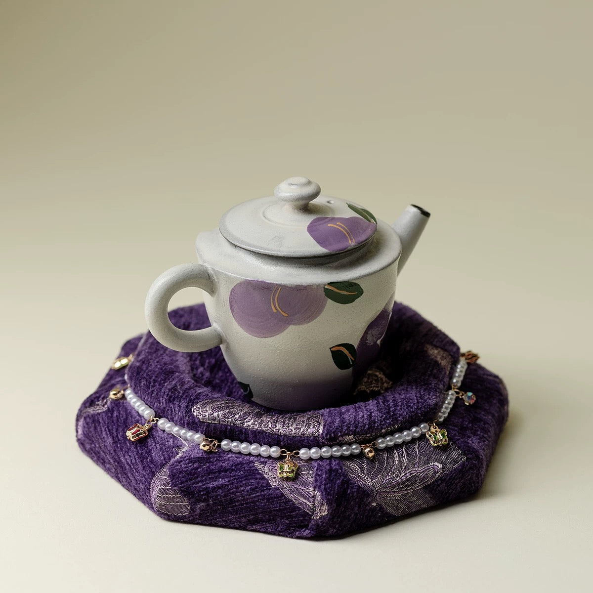 Zen-Inspired Octagonal Tea Tray – Chinese Modernist Teapot Stand for Gongfu Tea Ceremony (Handcrafted Tea Display Platform)