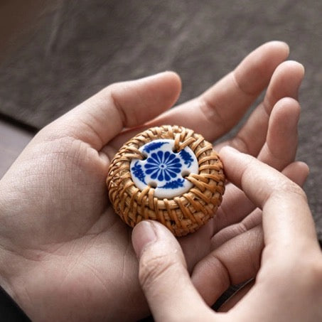 Handmade Tea Lid Stands – Rattan-Wrapped Bamboo Rest for Zisha/Iron Teaware