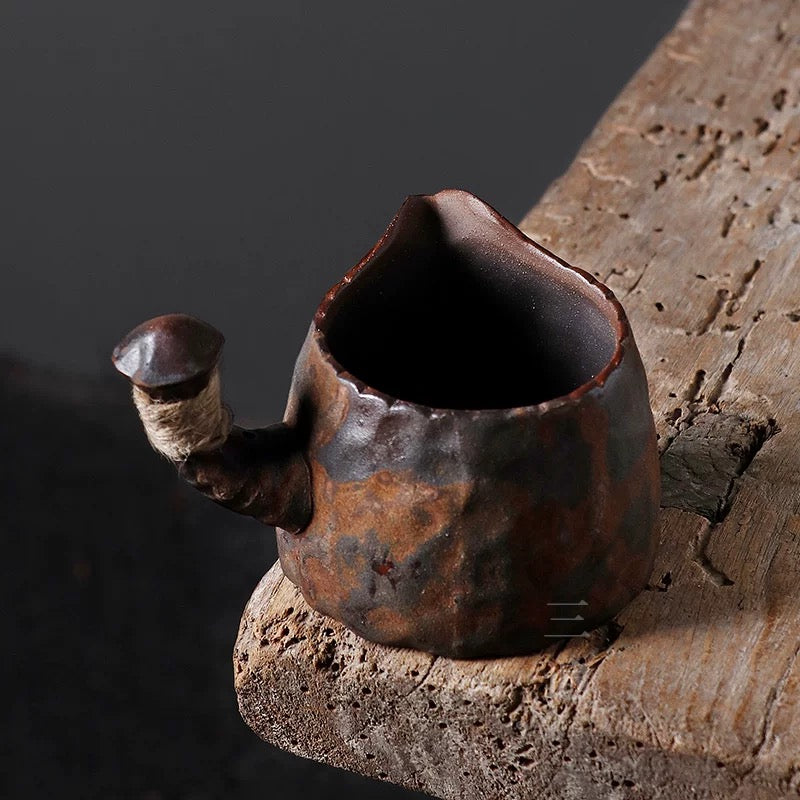 Japanese Wabi-Sabi Hand-Pinched Teapot – Ins-Style Creative Yixing Clay & Stoneware Lidded Cup, Easy-to-Season Handheld Gongfu Tea Set