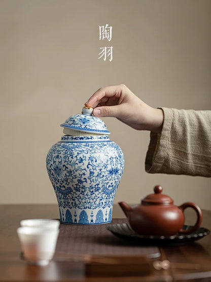 Blue & White Porcelain Tea Caddy
－ Antique-Style "General's Jar" Ceramic Tea Canister (Air-Tight Storage for Loose Leaf Tea)