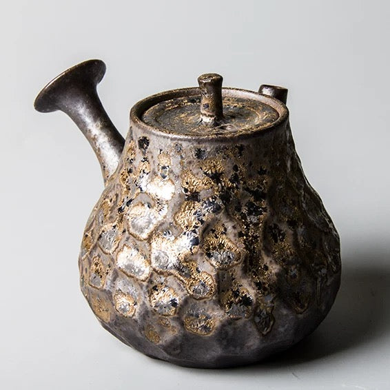 Handmade Coarse Clay Side-Handle Teapot - Retro Japanese-Style Ceramic Teapot with Gold Accents, Small Hammered Texture Kungfu Tea Brewer (Single Pot)