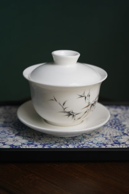 White porcelain hand-painted lid bowl