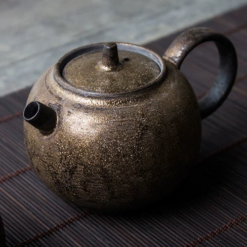 Japanese-Style Coarse Clay Teapot – Gilded Glaze Ceramic Teaware, Handcrafted Retro Kungfu Tea Set, Compact Brewing Pot (Small Teapot)