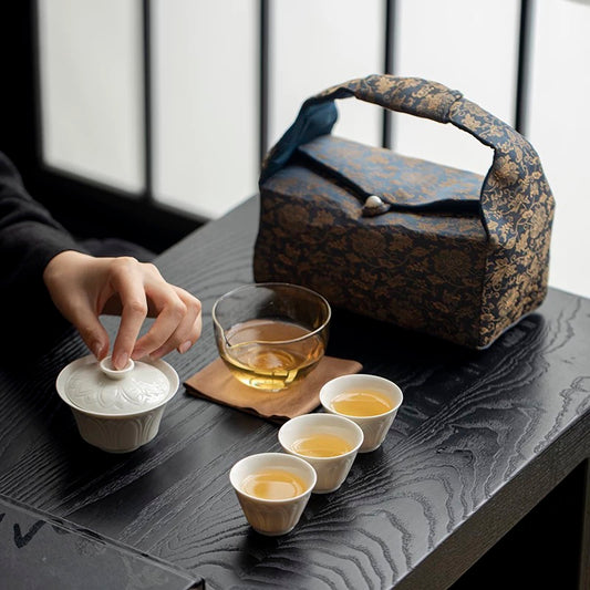 Song Dynasty-Inspired White Gaiwan Travel Tea Set - Portable 1-Pot-3-Cup Fast Brewing Kit with Storage Case