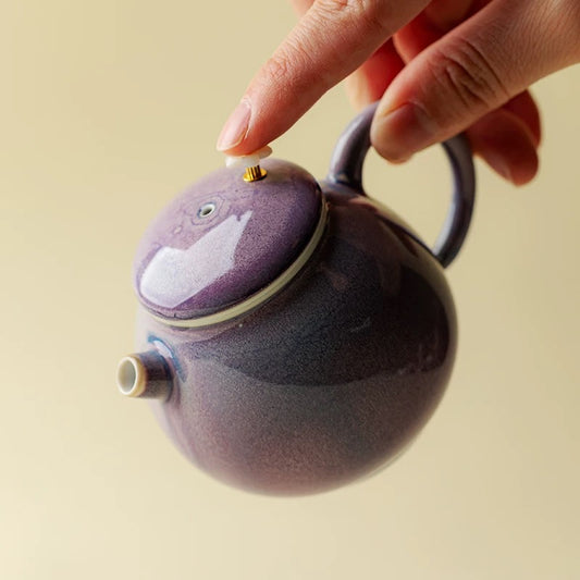 Premium Purple Jun Kiln Teapot – Handcrafted Flambé Glaze with Built-in Strainer (250ml Ceramic Gongfu Brewing Art)