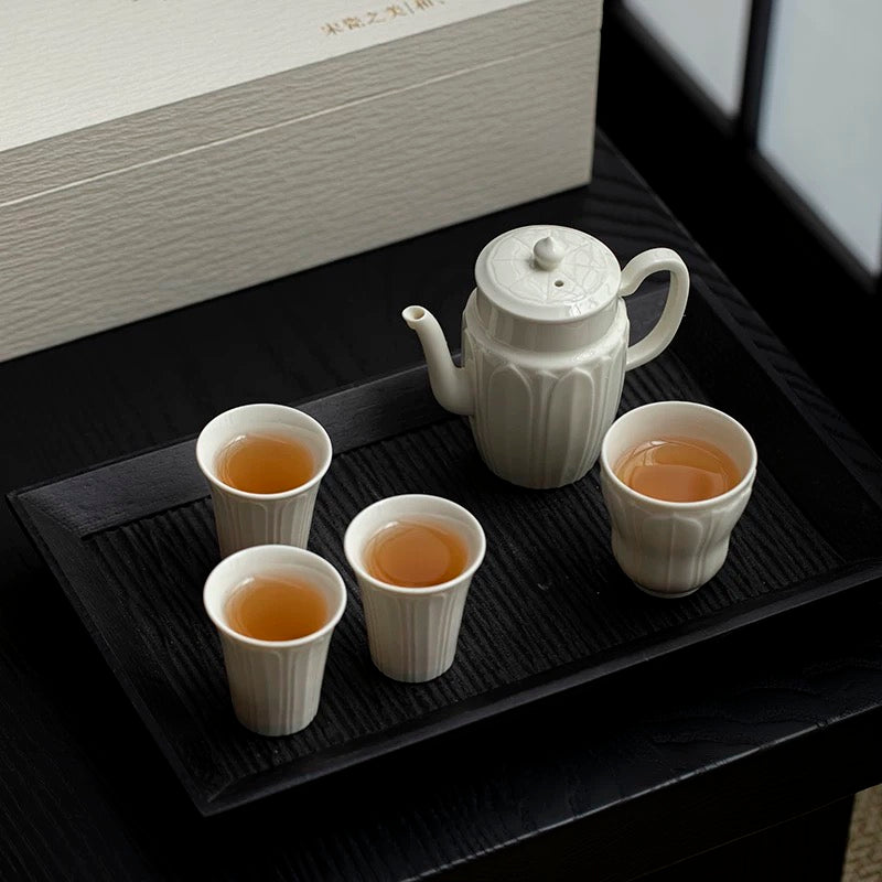 Song Dynasty-Inspired White Porcelain Tea Set – Premium 1-Pot-4-Cup Gongfu Gift Collection (Luxury Gift Box)